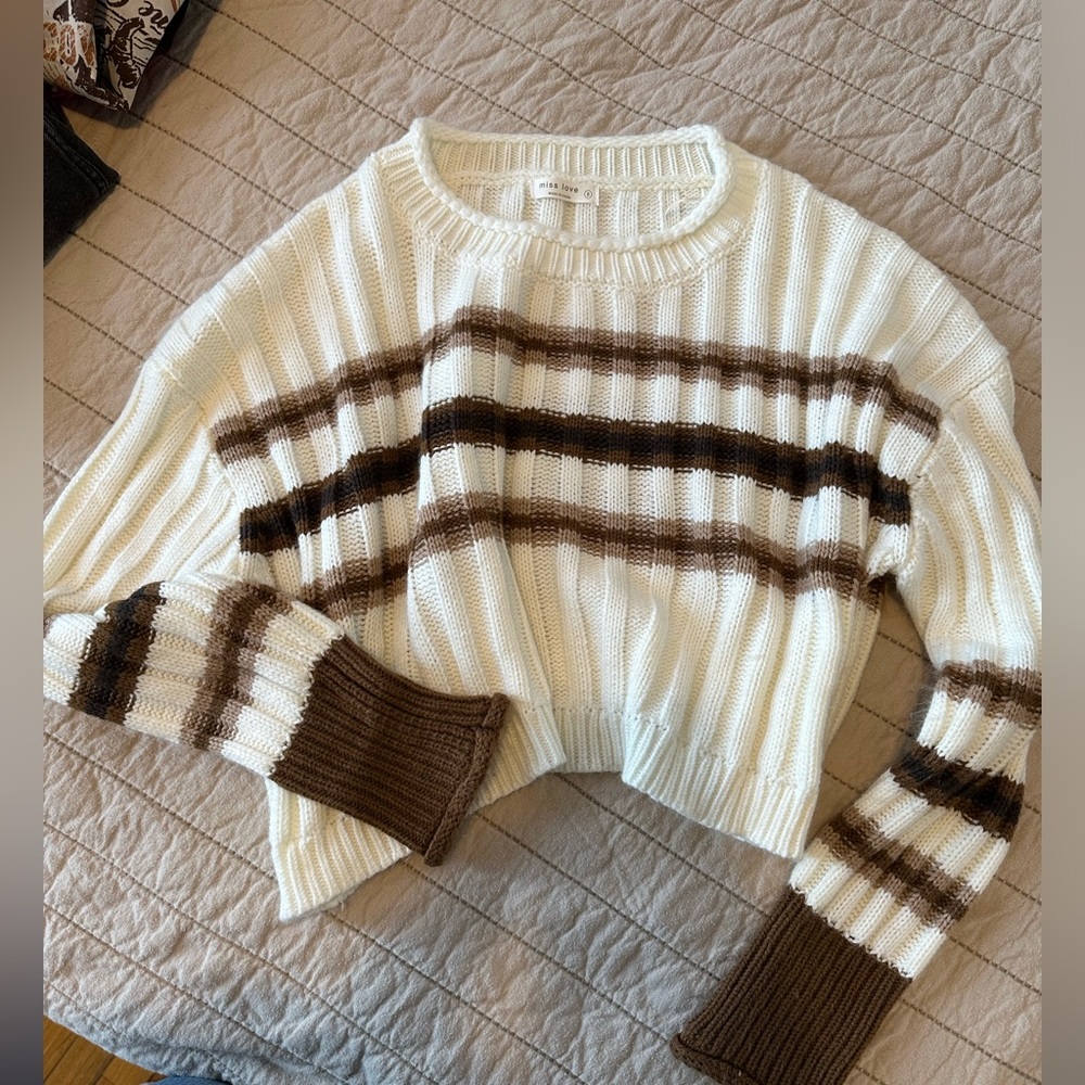 Cropped sweater